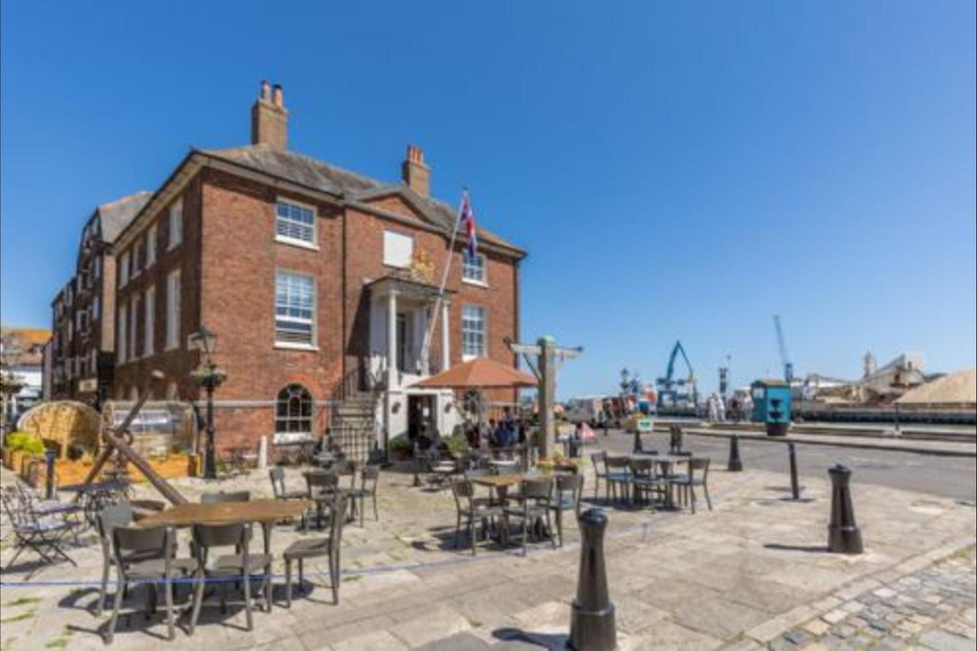Custom House Poole - Hawkhurst Chamber Villa Exterior photo